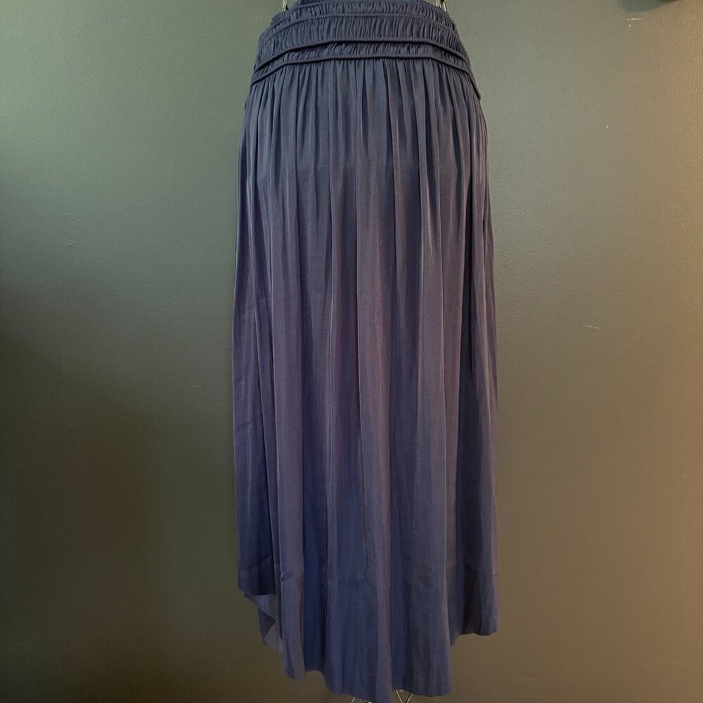 White House Black Market Navy Skirt
